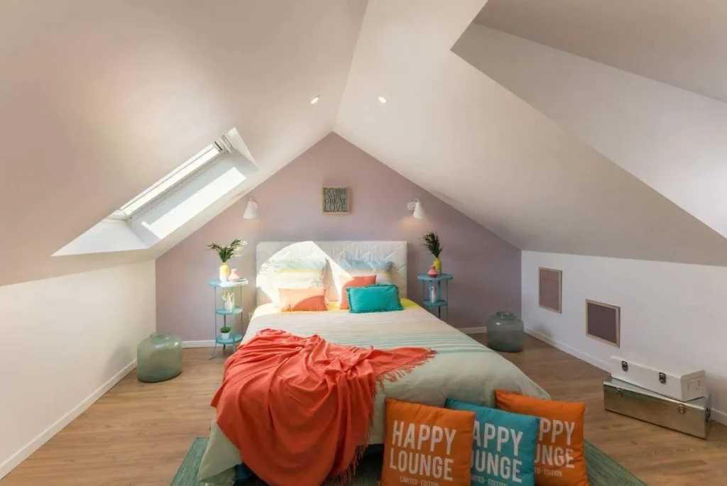 Architecture d’intérieur en Normandie – rénovation complète de maison entre Lisieux et Merville-Franceville. Aménagement intérieur avec matériaux naturels et ambiance lumineuse. Après travaux